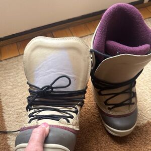 Burton Women's Beige and Purple Snowboard boots